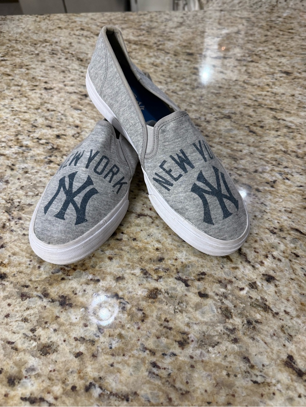 Keds Double Decker New York Yankees MLB Baseball Slip On Shoes 9